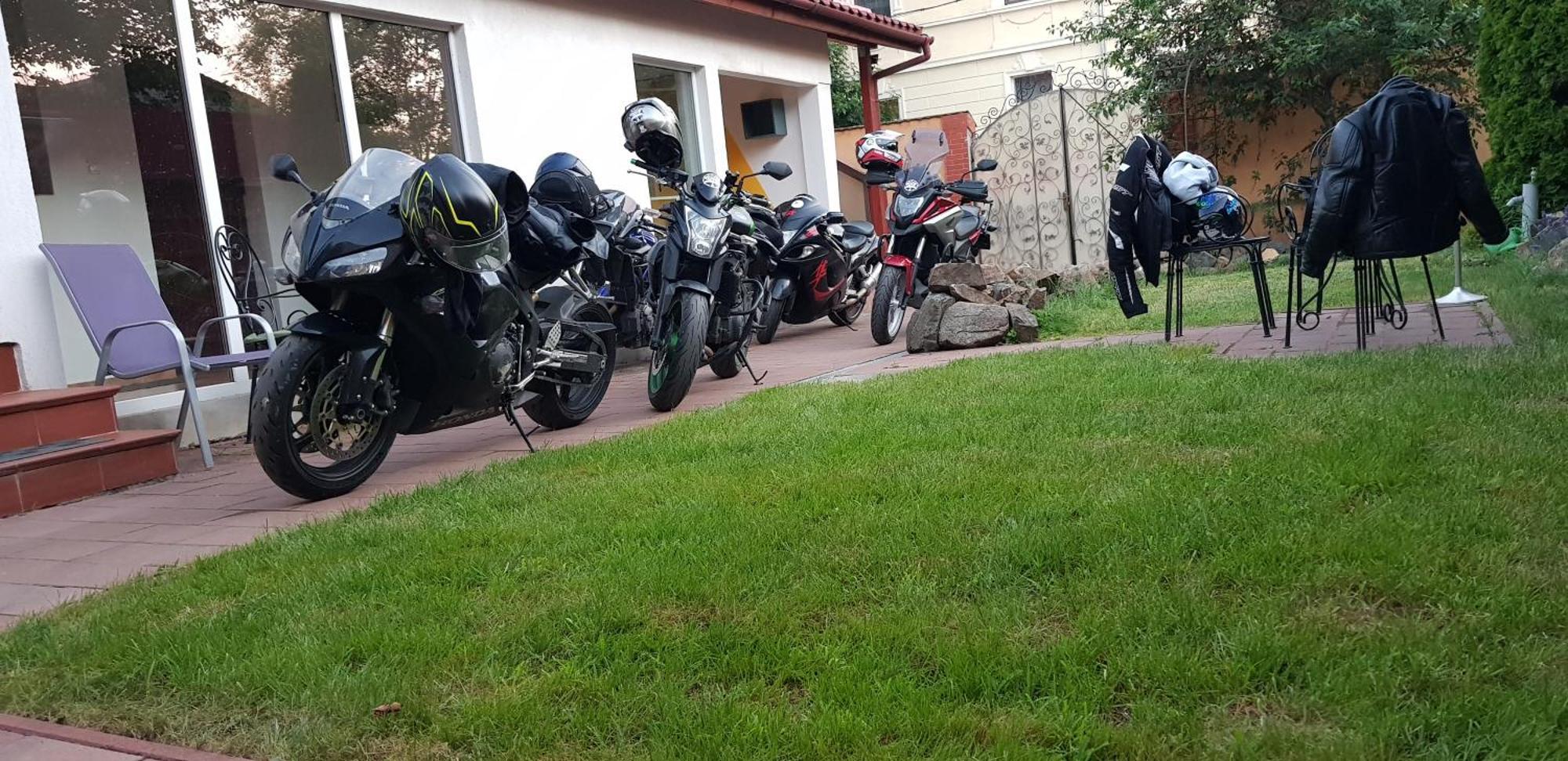 Guest house Casa Leone 3*